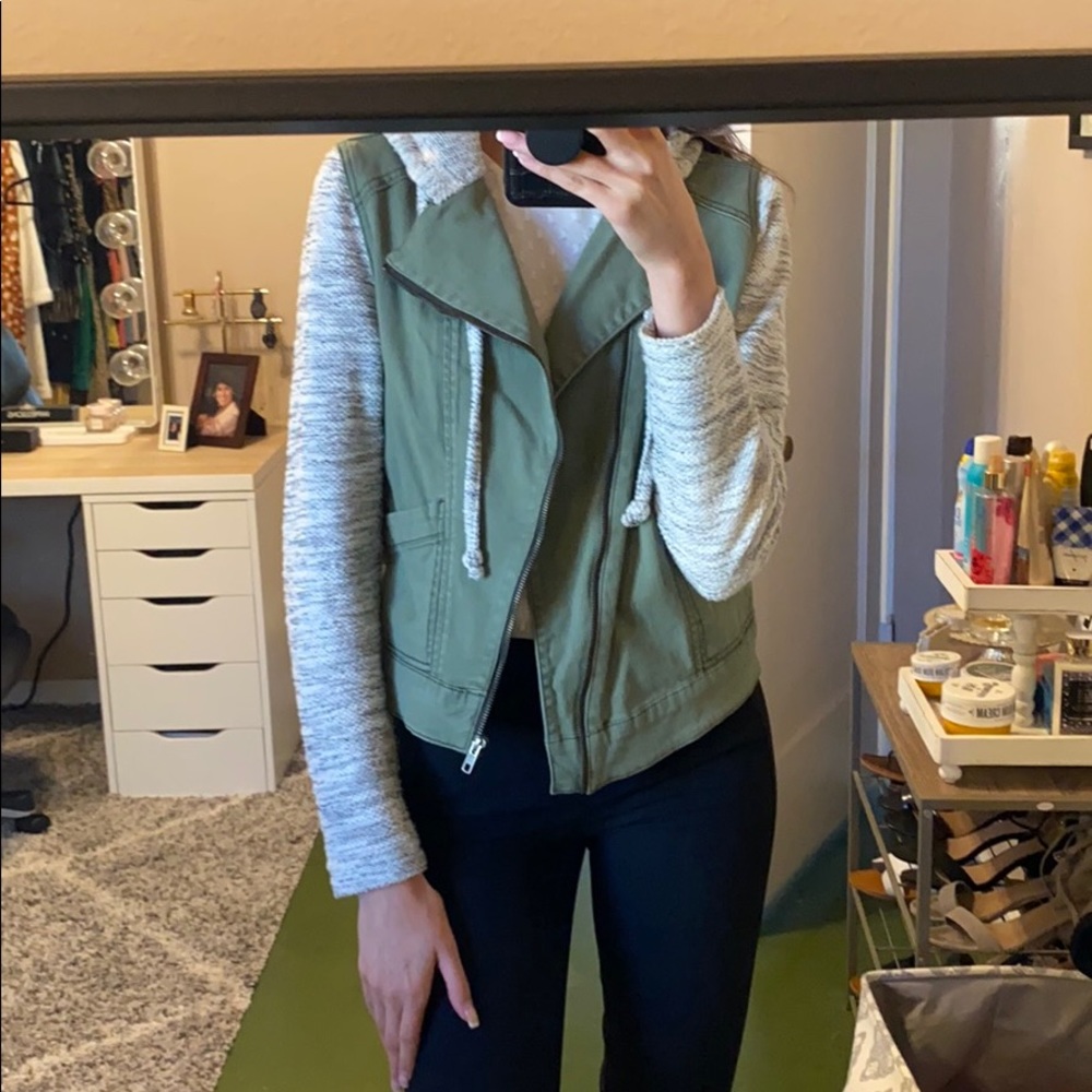 Green utility jacket/sweatshirt hoodie